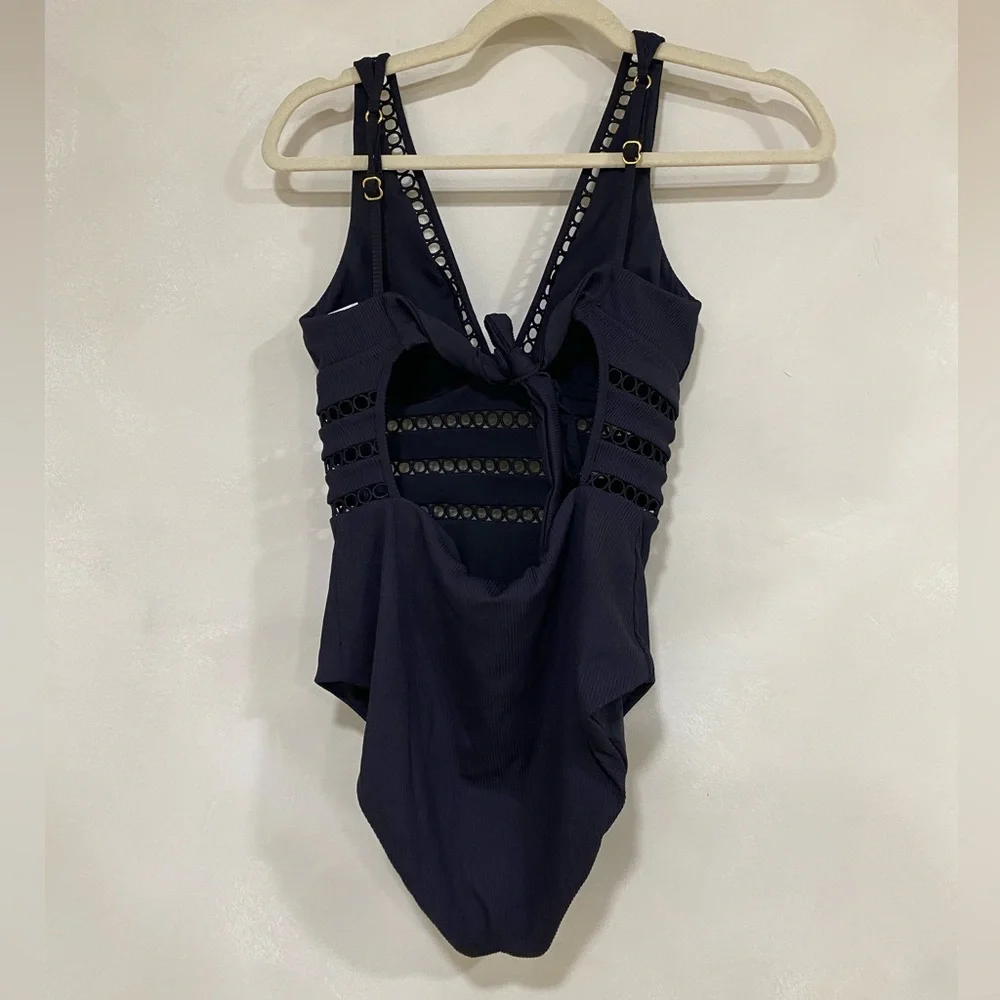 BECCA BY REBECCA VIRTUE Toni One Piece Swimsuit Black Small NWOT